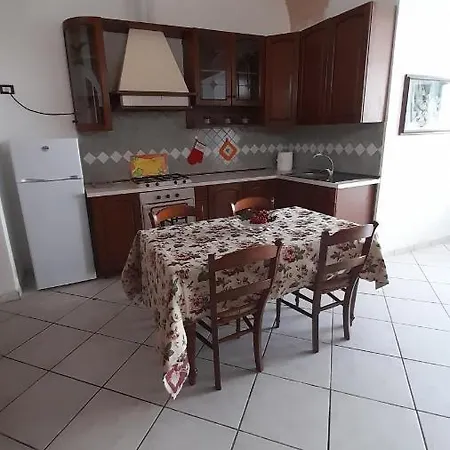 Casa Vacanza La Staffa * 루파노