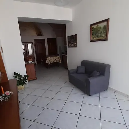 Casa Vacanza La Staffa * 루파노